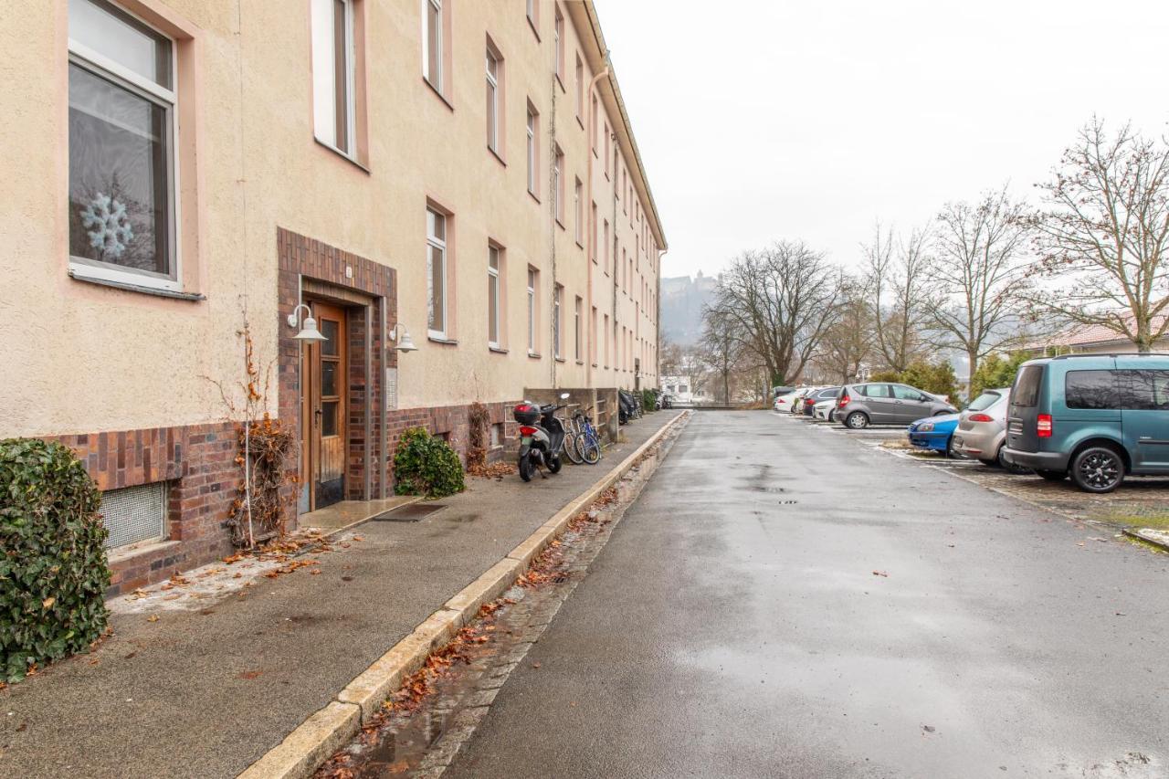 Moderne Dachgeschosswohnung - Parkplatz - Netflix Coburg Exterior photo